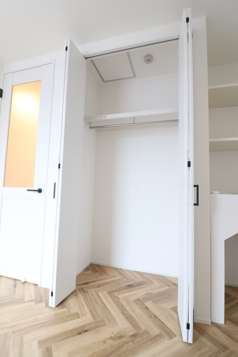 物件内観写真5　(収納)