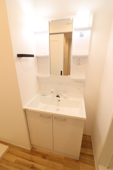 物件内観写真8　(洗面)