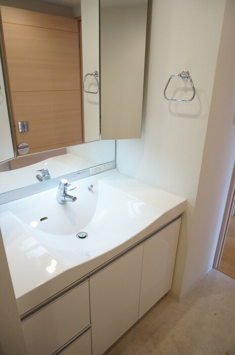 物件内観写真15　(洗面)