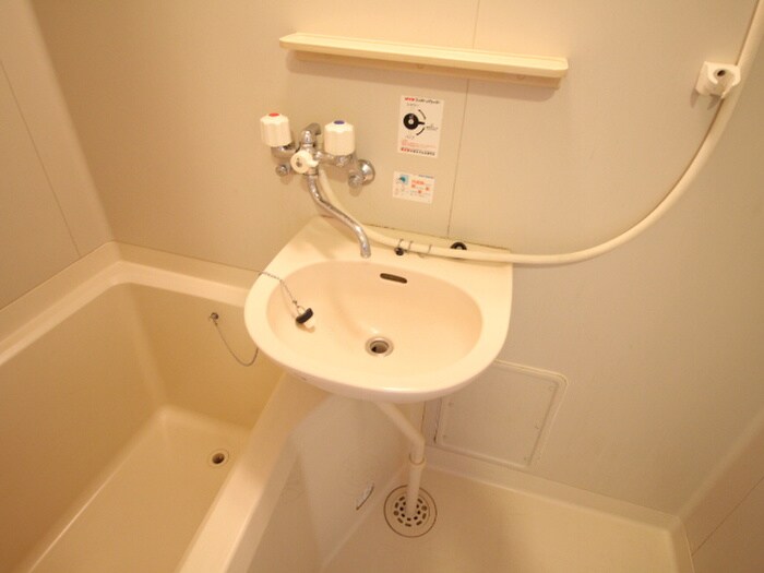 物件内観写真11　(洗面)