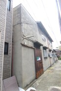 コリアンタウン東郷様貸家