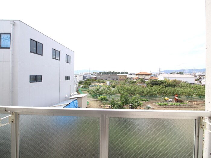 物件内観写真21　(室内からの展望)