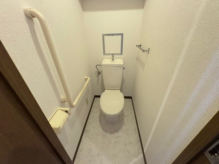 物件内観写真10　(トイレ)