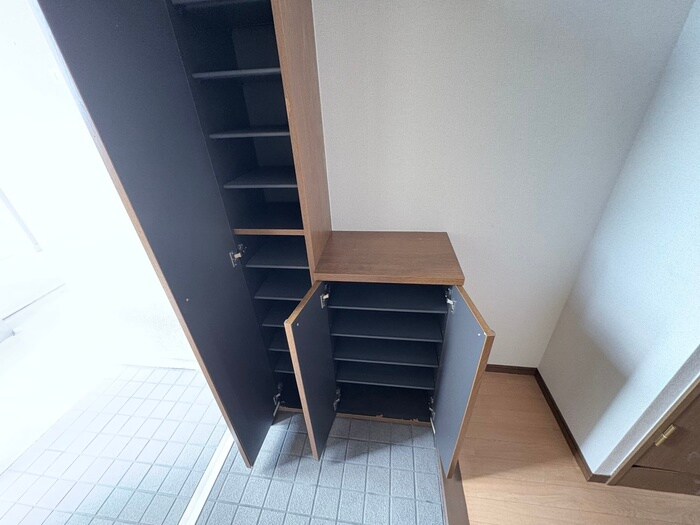 物件内観写真14　(靴箱)