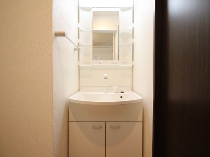 物件内観写真8　(洗面)