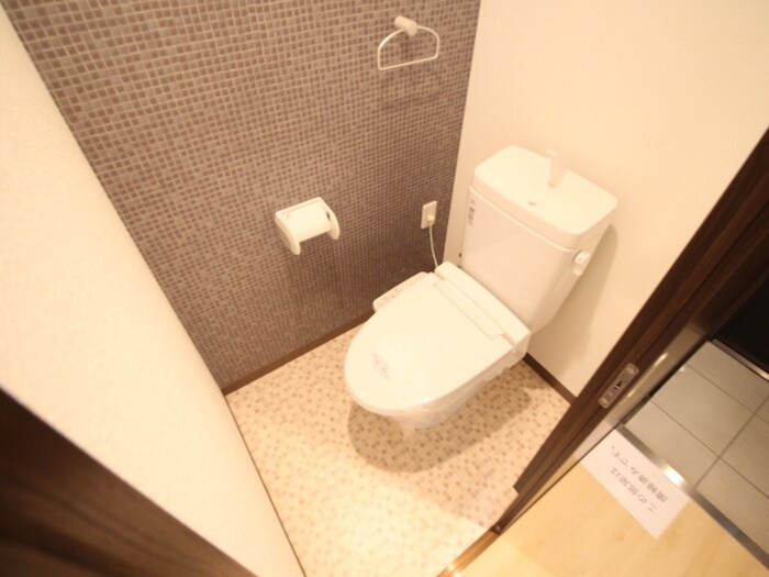 物件内観写真9　(トイレ)