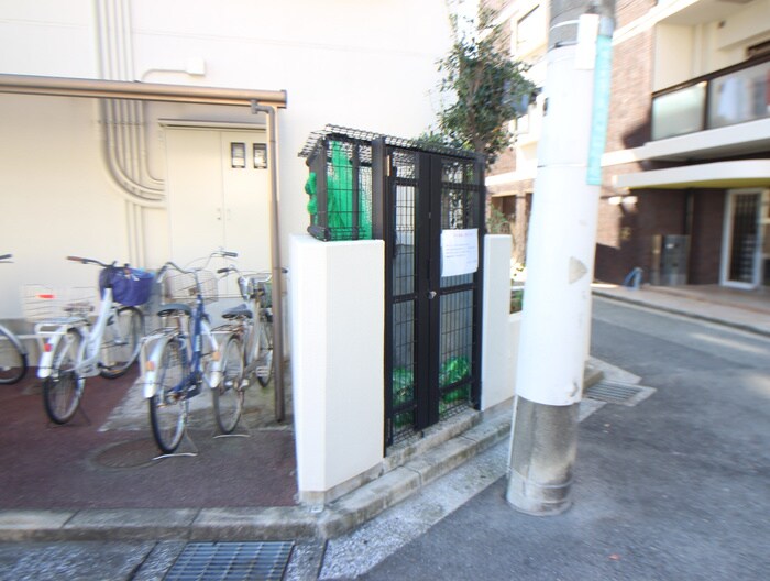 物件外観写真4　(建物設備)