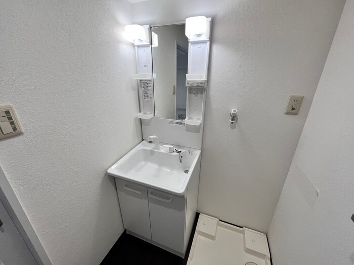 物件内観写真11　(洗面)