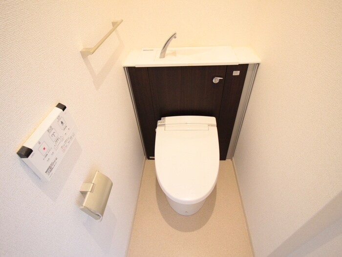 物件内観写真13　(トイレ)