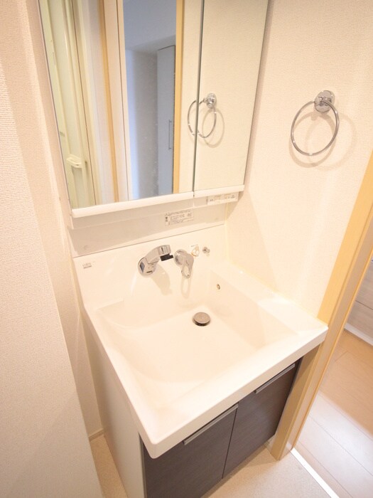 物件内観写真15　(洗面)