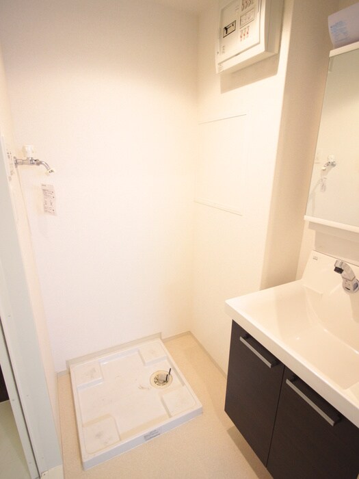 物件内観写真17　(洗濯機置場)