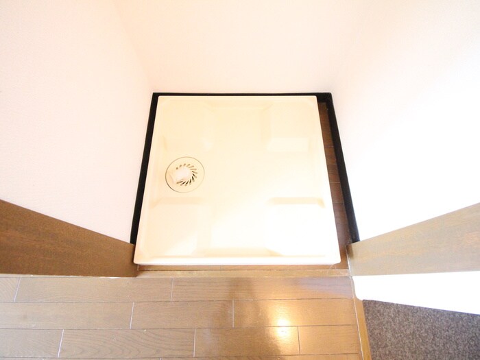 物件内観写真15　(洗濯機置場)