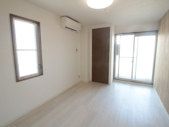 物件内観写真19　(居室)