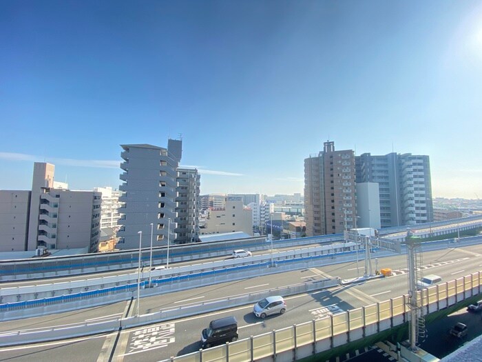 物件内観写真18　(室内からの展望)