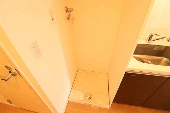 物件内観写真21　(洗濯機置場)