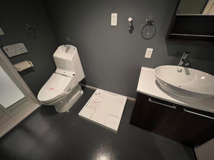 物件内観写真14　(洗濯機置場)