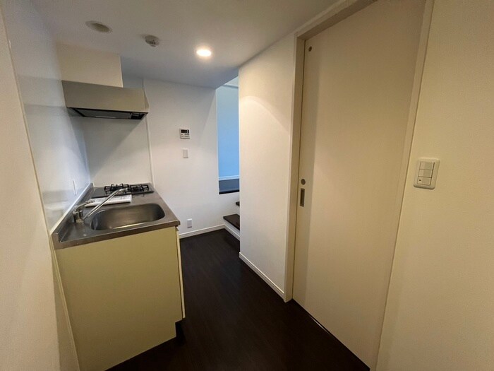 物件内観写真21　(廊下)