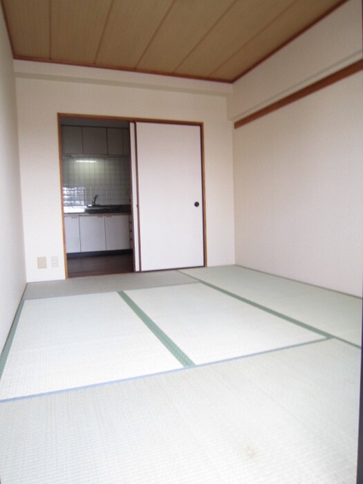 物件内観写真11　(居室)