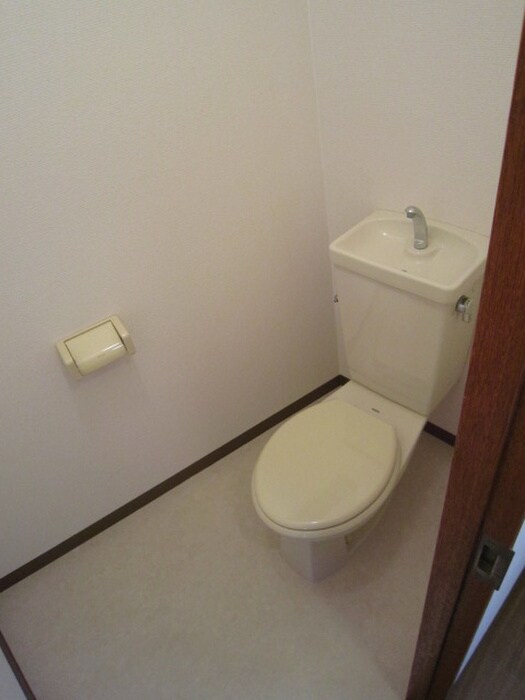 物件内観写真15　(トイレ)