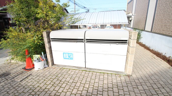 物件外観写真6　(建物設備)