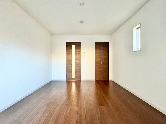 物件内観写真8　(居室)