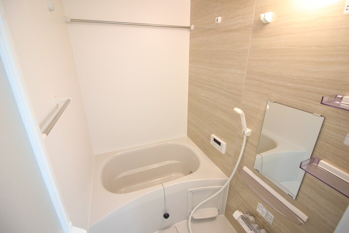 フィアスコート羽衣のバス