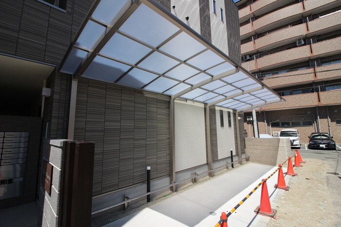 物件外観写真5　(駐輪場)