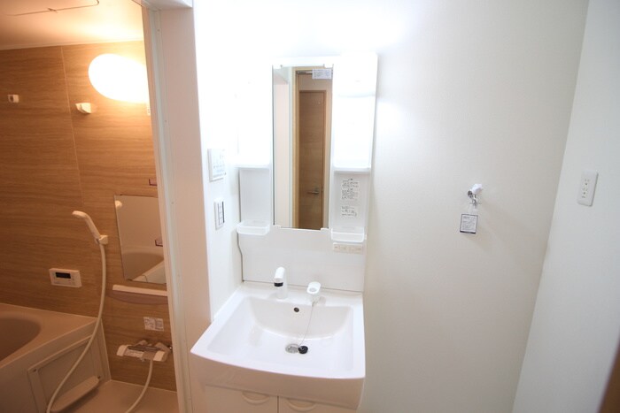 物件内観写真11　(洗面)