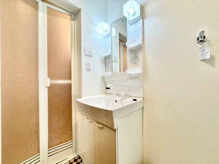 物件内観写真12　(洗面)