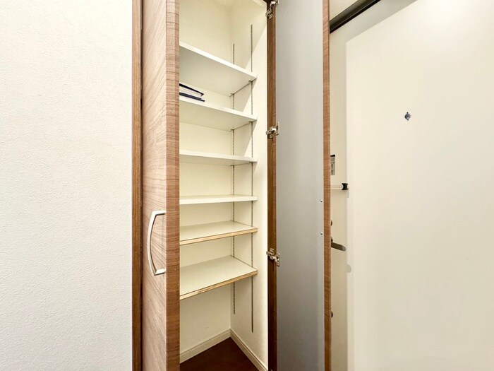 物件内観写真19　(靴箱)