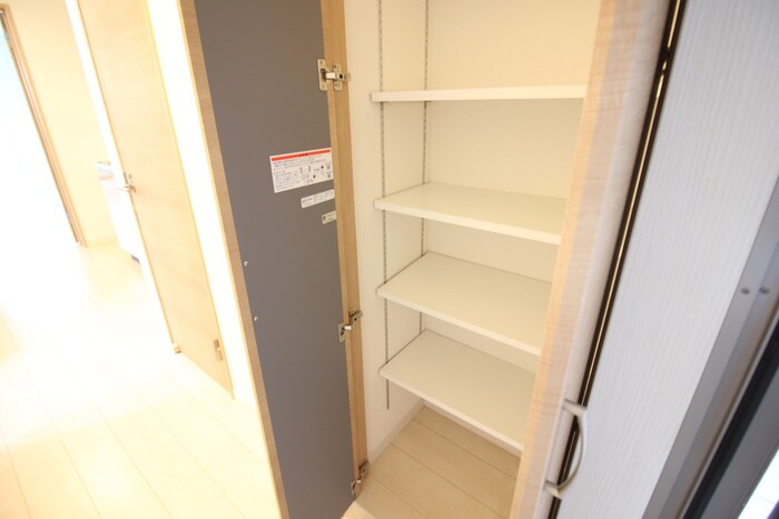 フィアスコート羽衣の靴箱