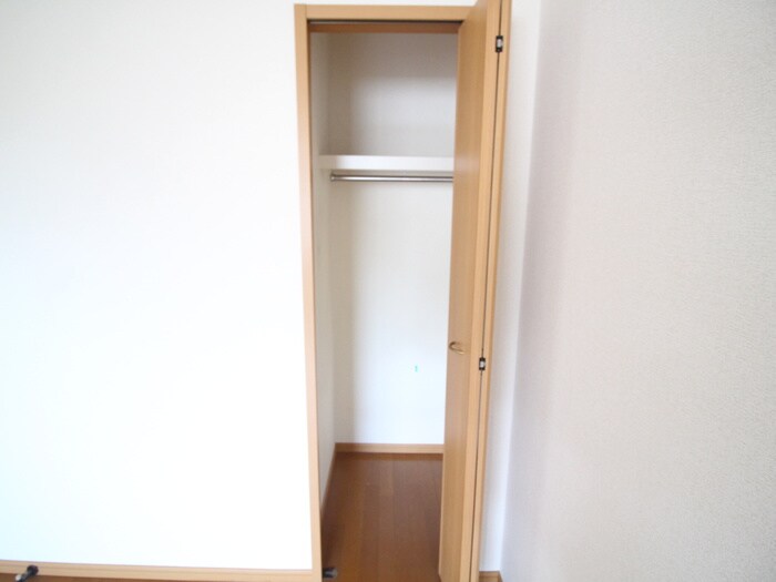 物件内観写真18　(収納)