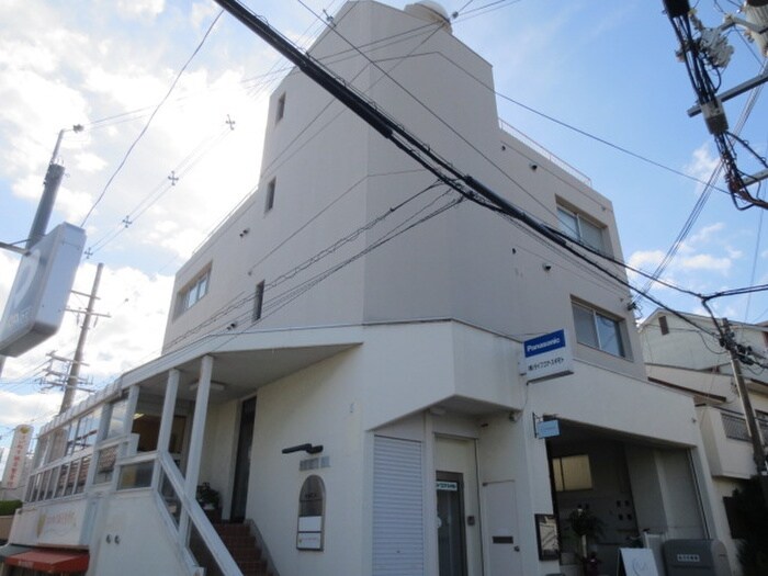 物件外観写真1　(外観写真)