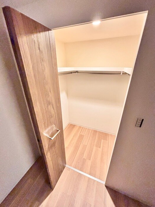 物件内観写真10　(収納)