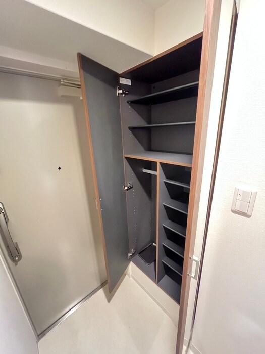 物件内観写真15　(靴箱)