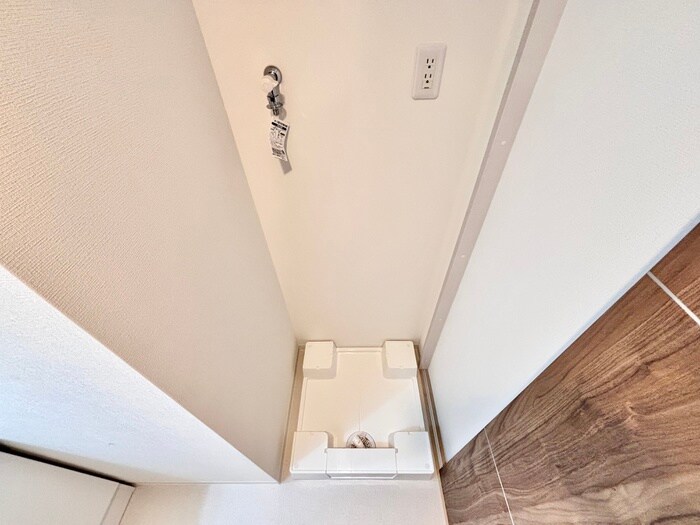 物件内観写真17　(洗濯機置場)