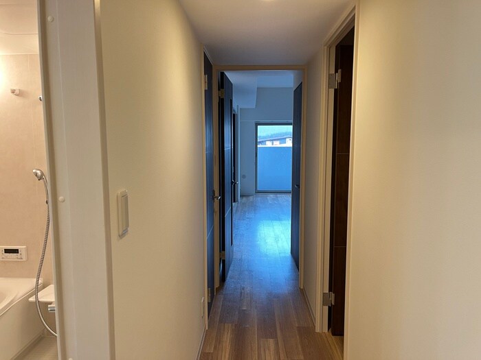 物件内観写真20　(廊下)