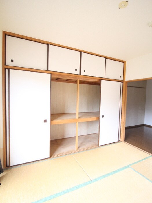 物件内観写真11　(収納)