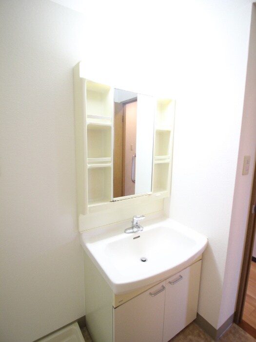 物件内観写真12　(洗面)