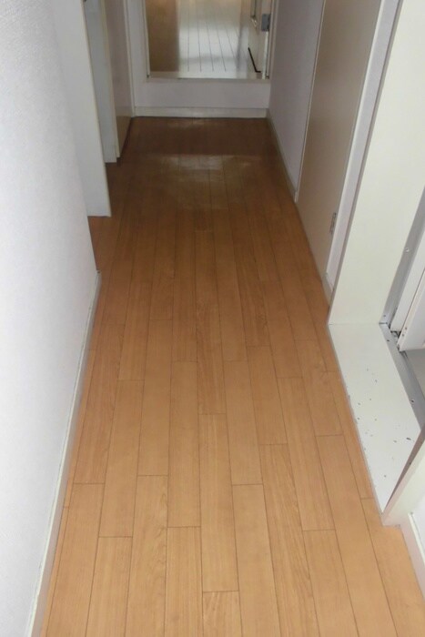 物件内観写真8　(廊下)