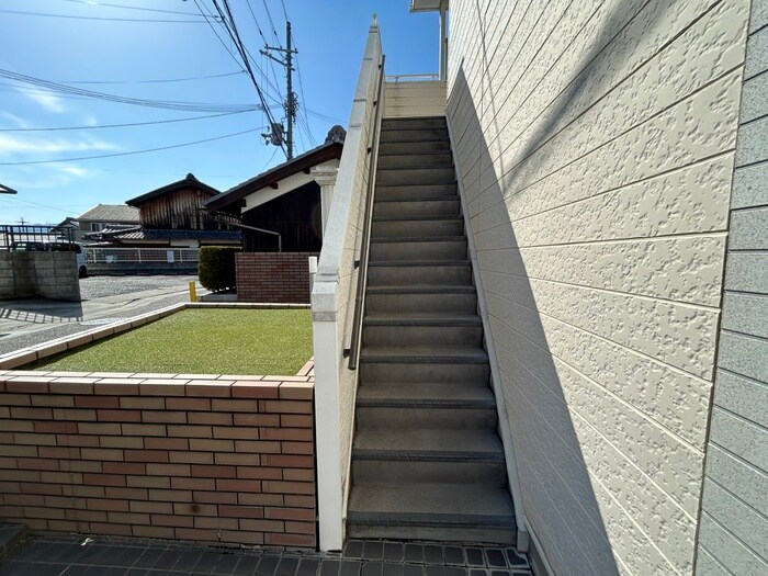 物件外観写真4　(建物設備)