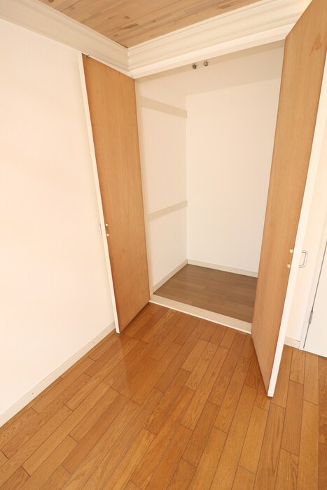 物件内観写真13　(収納)
