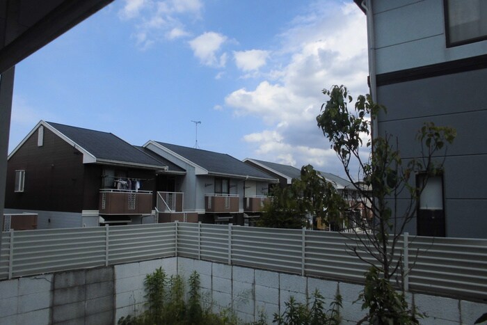 物件内観写真20　(室内からの展望)