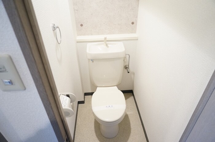 物件内観写真12　(トイレ)
