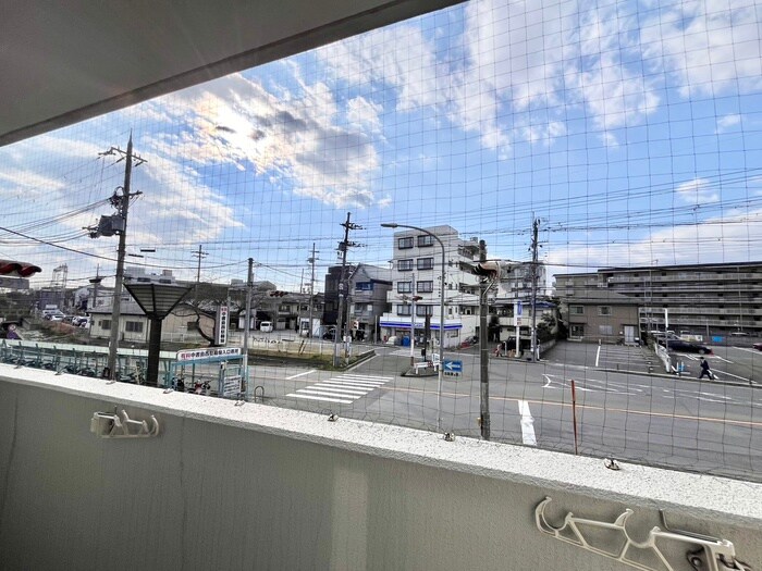 物件内観写真17　(室内からの展望)