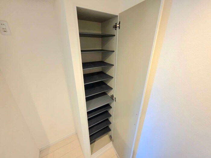 物件内観写真21　(靴箱)
