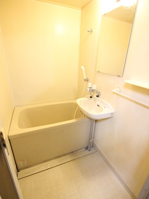 物件内観写真9　(バス／シャワールーム等)