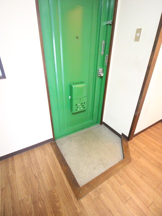 物件内観写真21　(玄関)