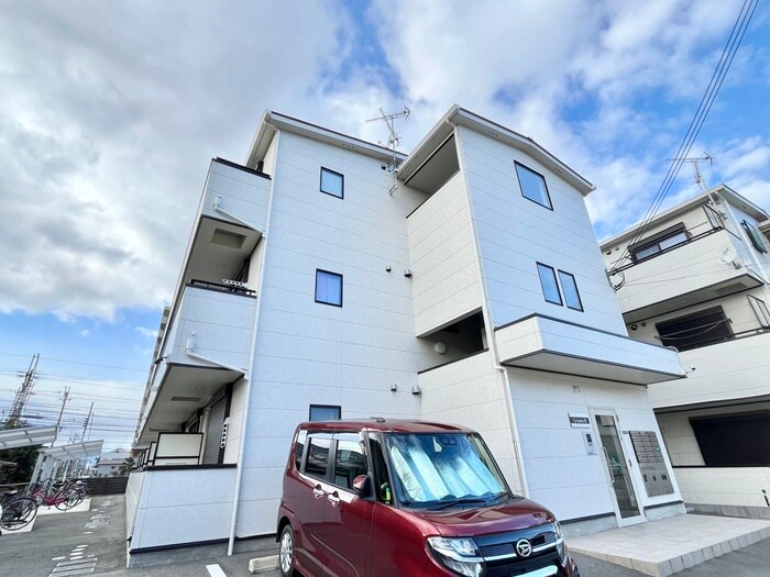 物件外観写真1　(外観写真)