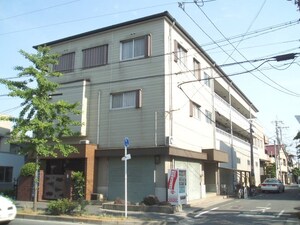 岩崎ハイツ外観写真